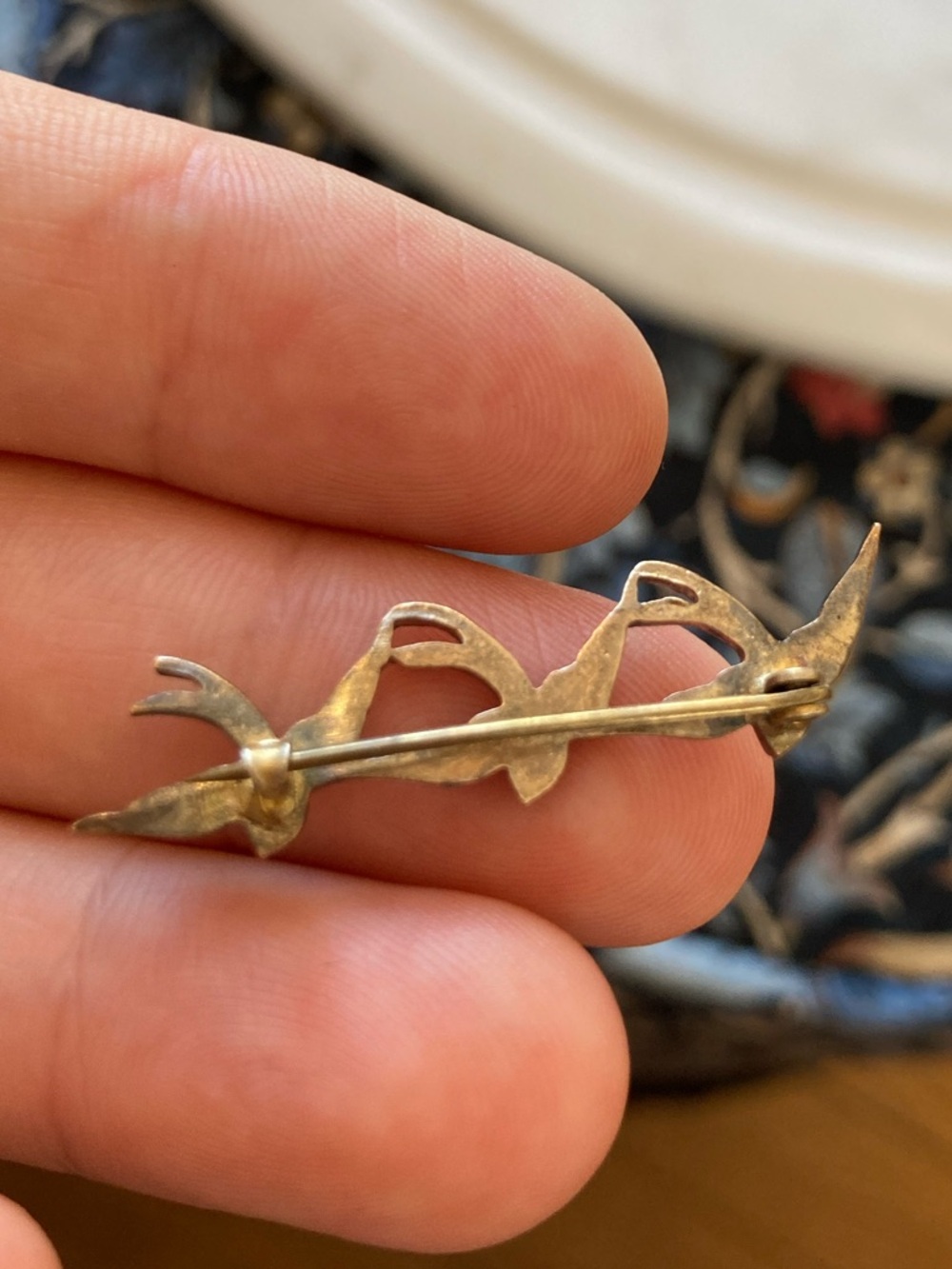 Antique Victorian Guilloche Enamel Flying Swallows Lingerie/Lace Pin - Picture 5 of 13